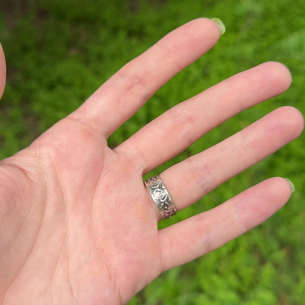 Organic Patterned Band Ring